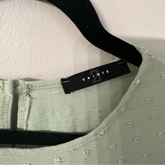 21 Saints Women’s Short Sleeve Sage Green Swiss Dot Babydoll Top Size XL GUC - Picture 4 of 8